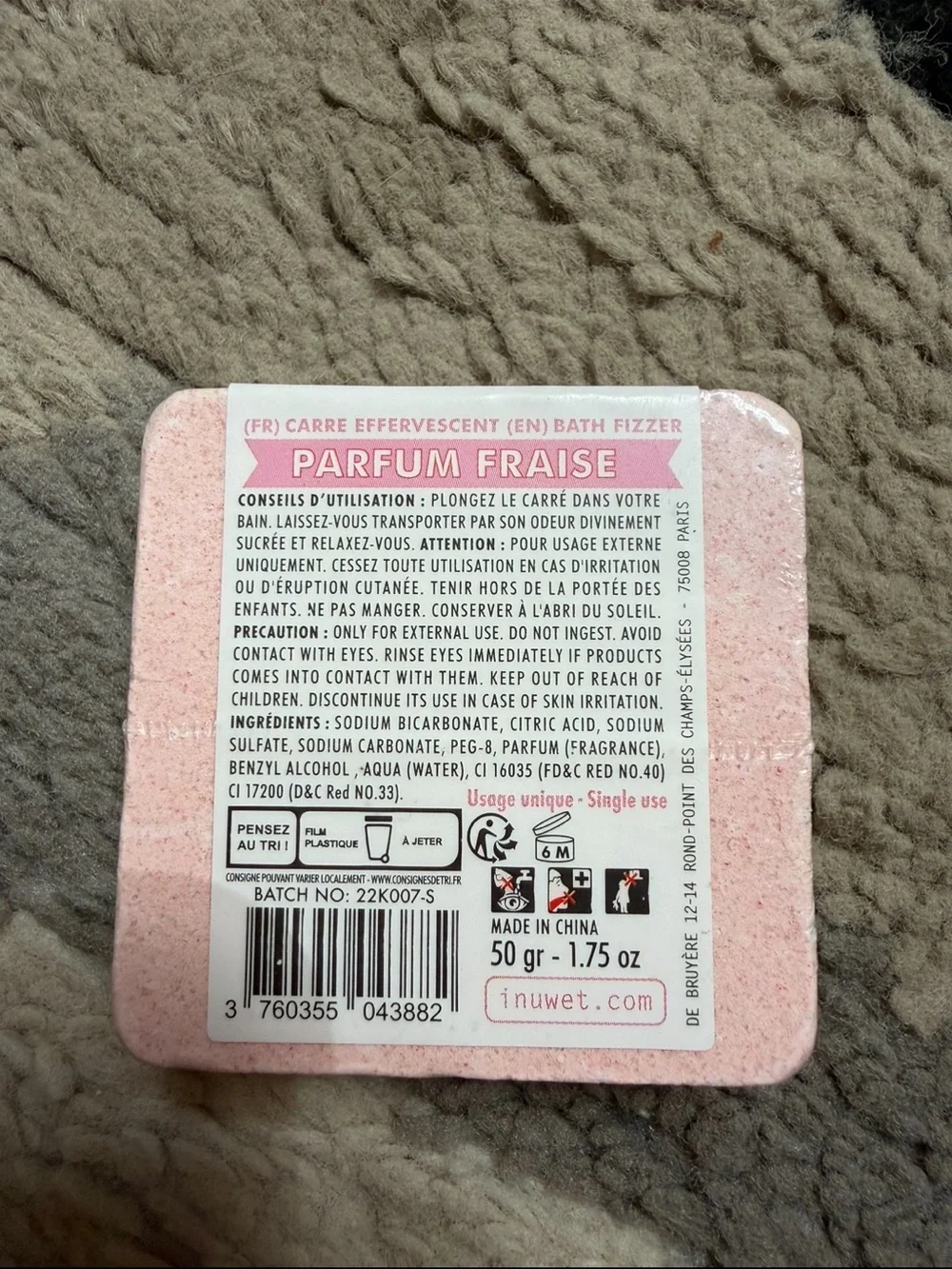 inuwet Pink Effervescent Bath Square